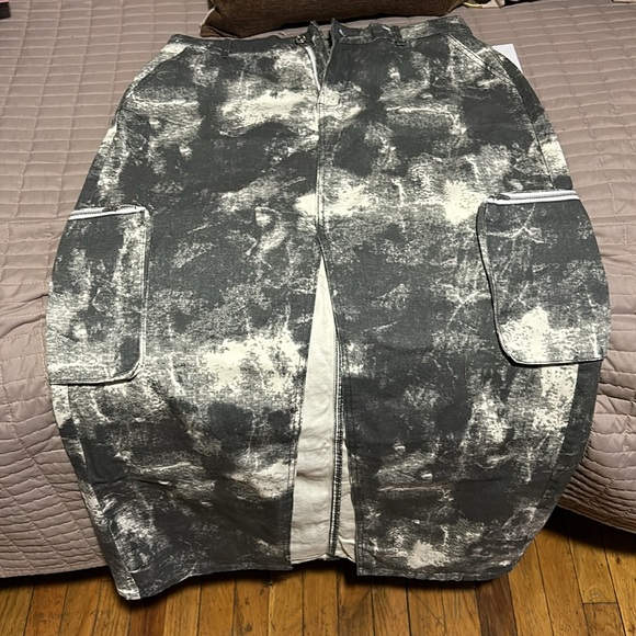 SHEIN SXY Ladies Tie Dye Split Front Denim Skirt With Functional Pockets - Picture 12 of 13